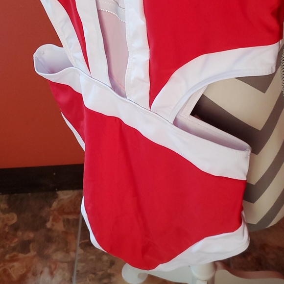 New High Neck Sexy Cut Out Sides Swimsuit XL 14 - Picture 7 of 8